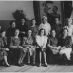 Воспитатели и технические работники детского сада Карпромкассы. г. Петрозаводск. 6.11. 1948г.