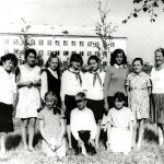 Участники 1-го Республиканского слёта ученических производственных бригад. Первая  слева П.В. Барская, Олонец, август 1969 г.