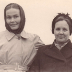 З.П. Печёрина (справа) с актрисой Финского театра Дарьей Карповой. 1960-е гг.